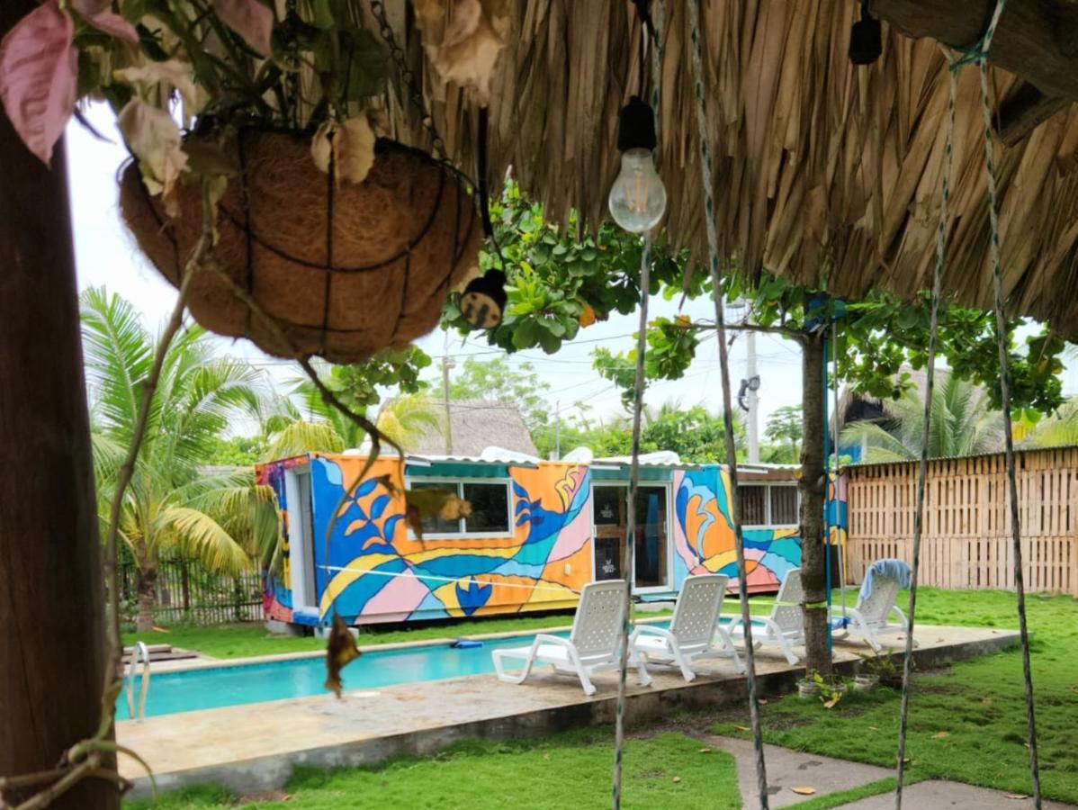 Green Belly Surf Hostel El Paredón Buena Vista Exterior foto
